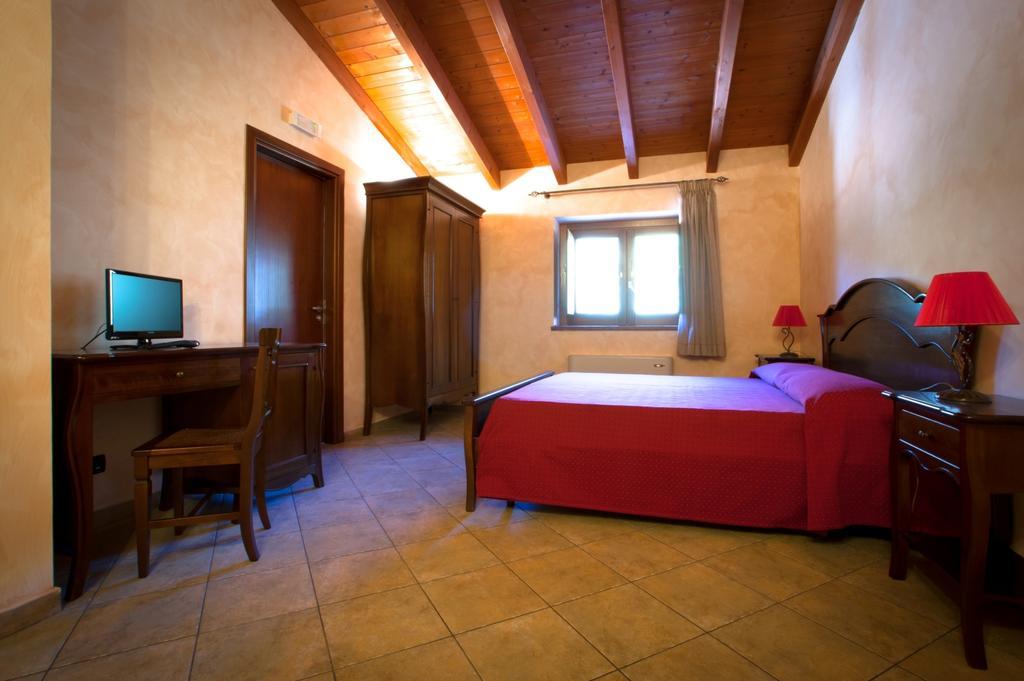 Agriturismo U' Casinu Da Scala Кампора Сан Джовани Стая снимка