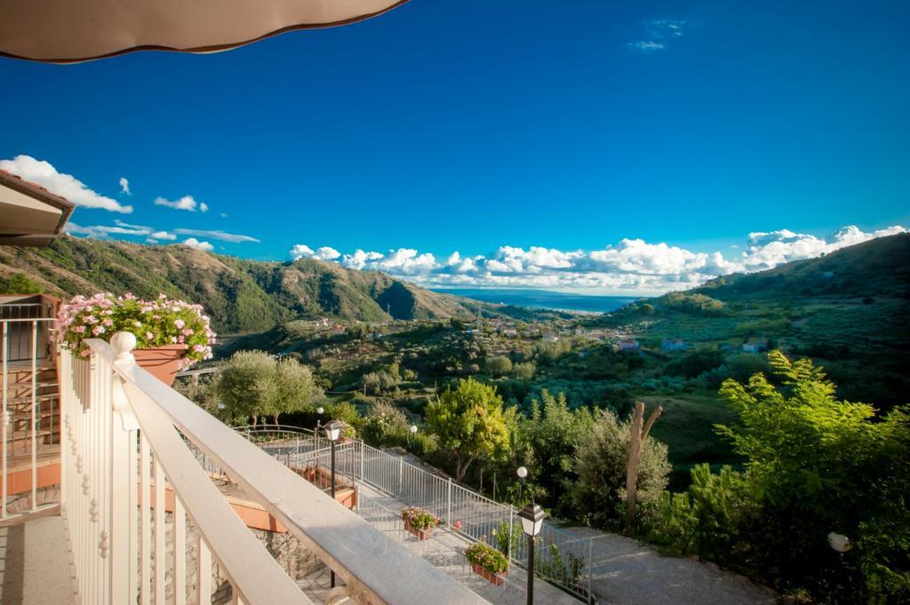 Agriturismo U' Casinu Da Scala Кампора Сан Джовани Екстериор снимка