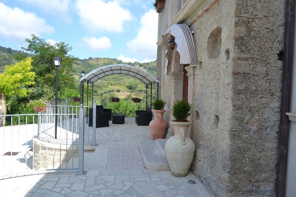 Agriturismo U' Casinu Da Scala Кампора Сан Джовани Екстериор снимка